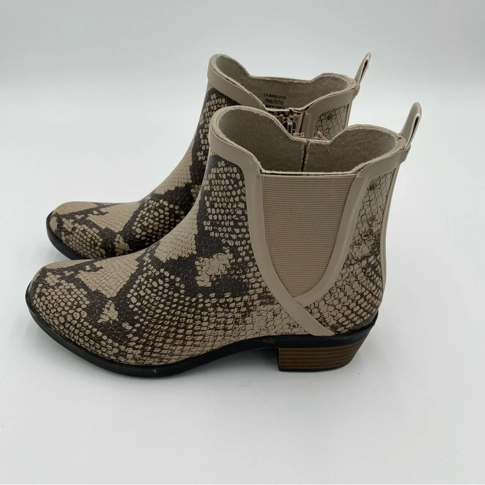 Lucky Brand Basel‎ H20 Snake Print Rubber Rain Boots Ankle Booties Size 7 (NWOT)